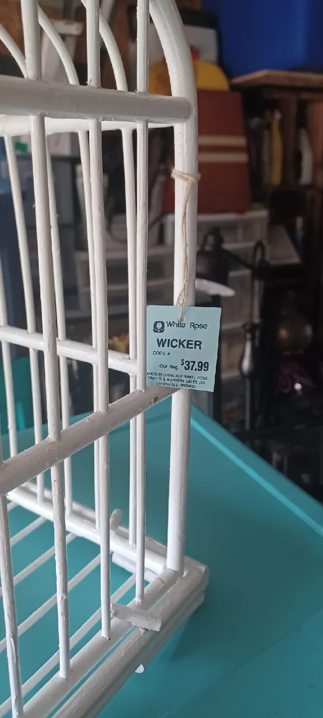 White Rose Wicker Bird Cage image indicator(2)