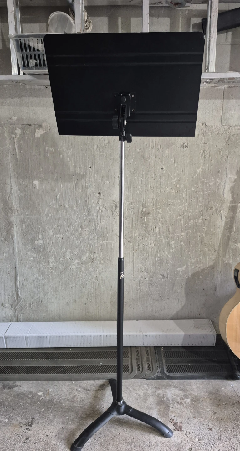Profile Black Music Stand