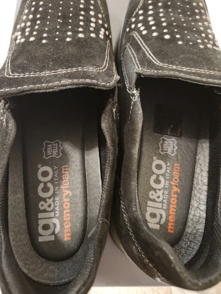 Italian  Memory Foam Shoes - Size 10 - photo 3