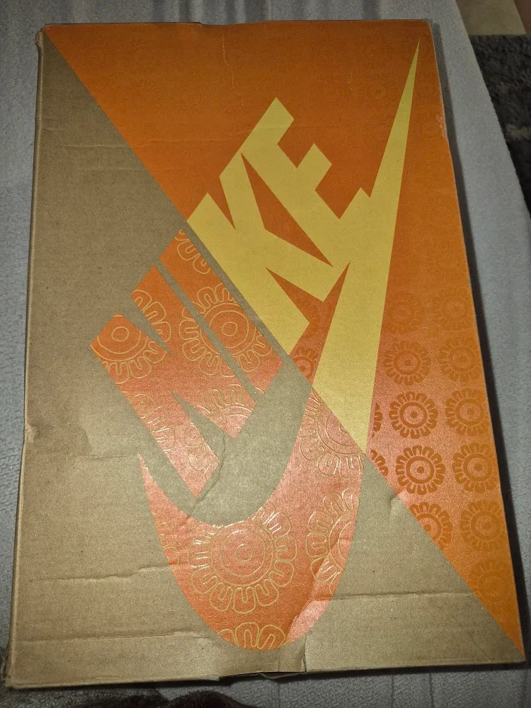 Nike Dunk Hi PRM 'Somos' Size 10 image indicator(3)