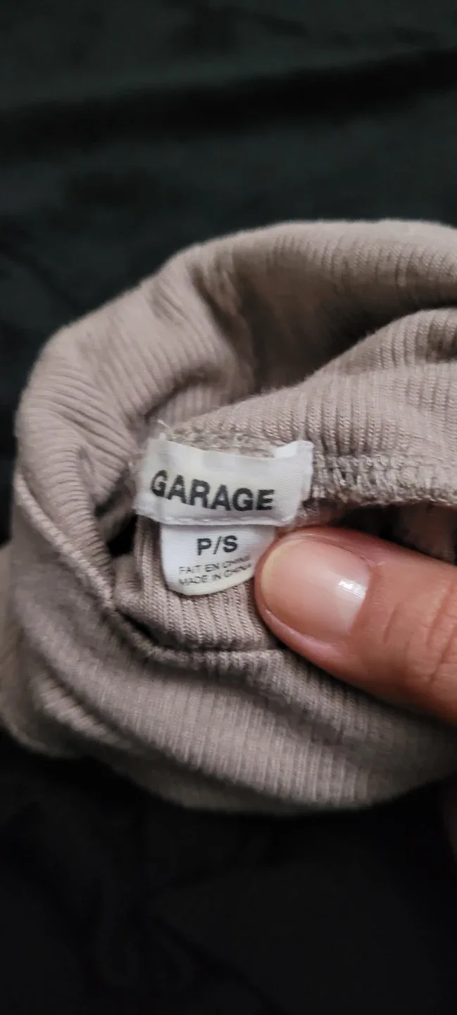 Garage Long Sleeve Crop Top - Size Small image indicator(2)