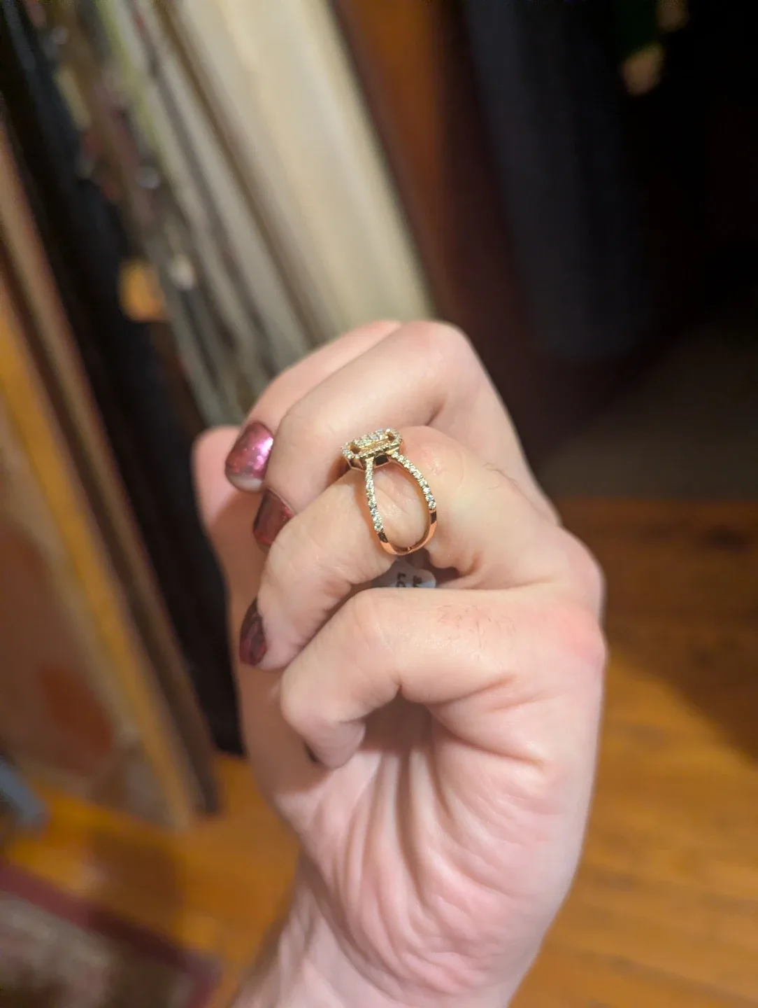 0.8k moisniete 2.97 grams silver ring size 7 image indicator(5)