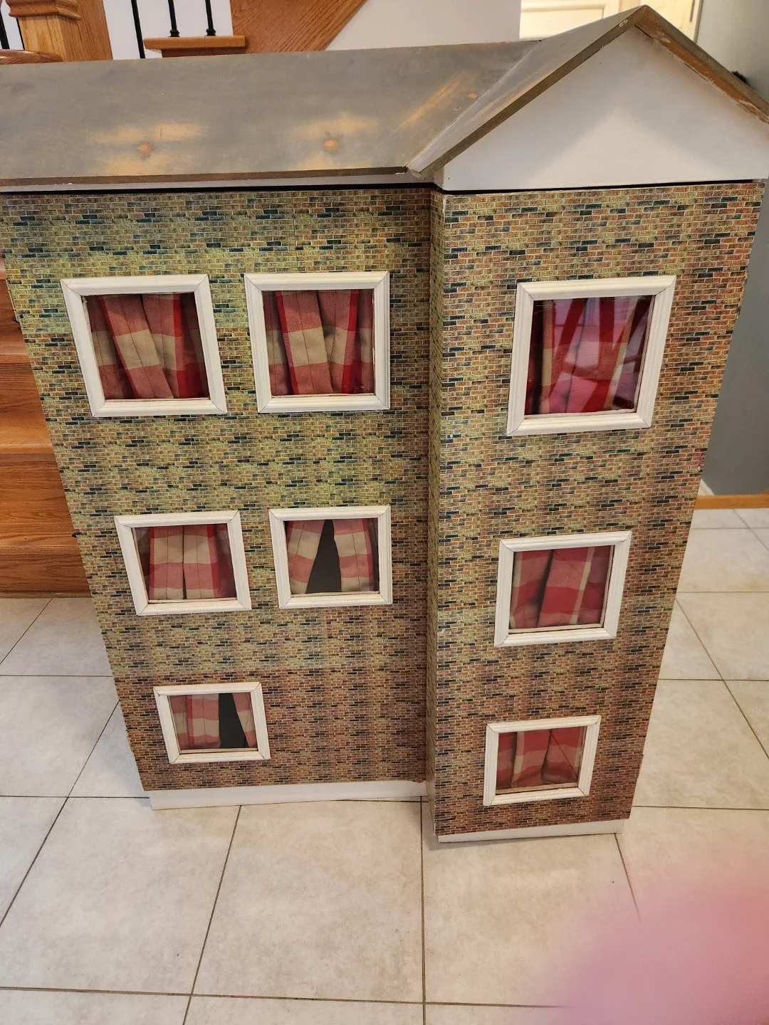 Dollhouse for that special person. Custom built. image indicator(4)