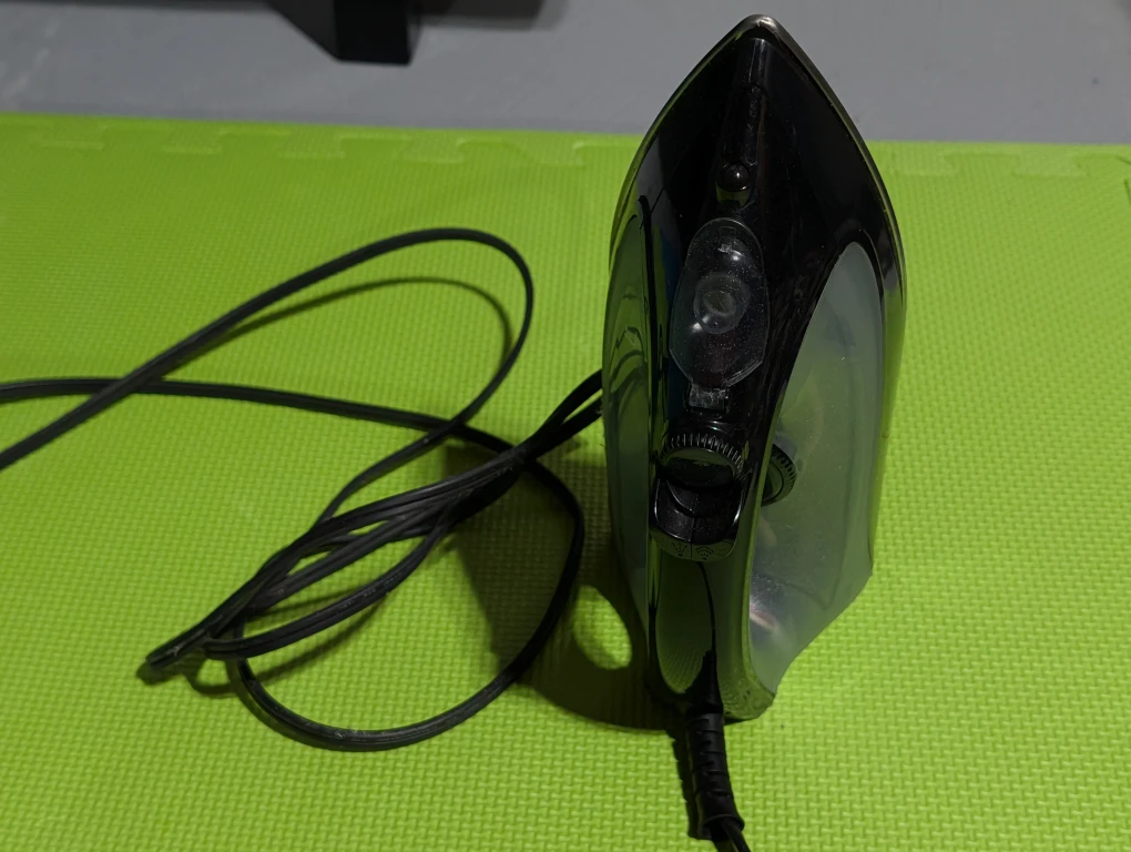 FREE Proctor Silex Iron 5of5 - photo 2