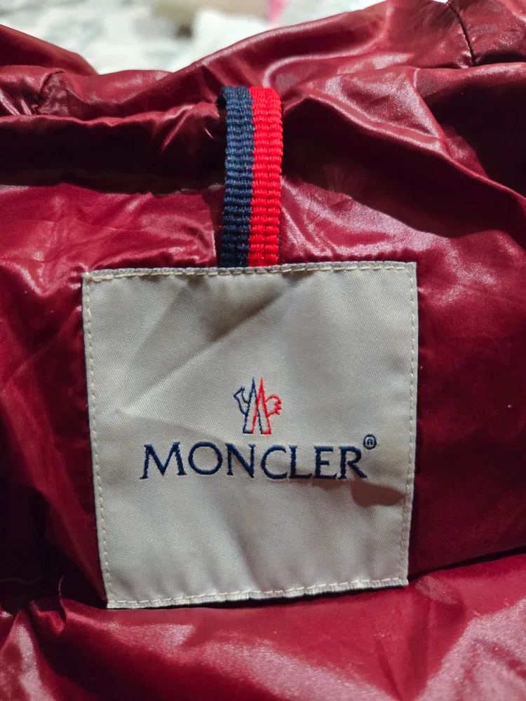 Burgundy Puffer Jacket image indicator(8)