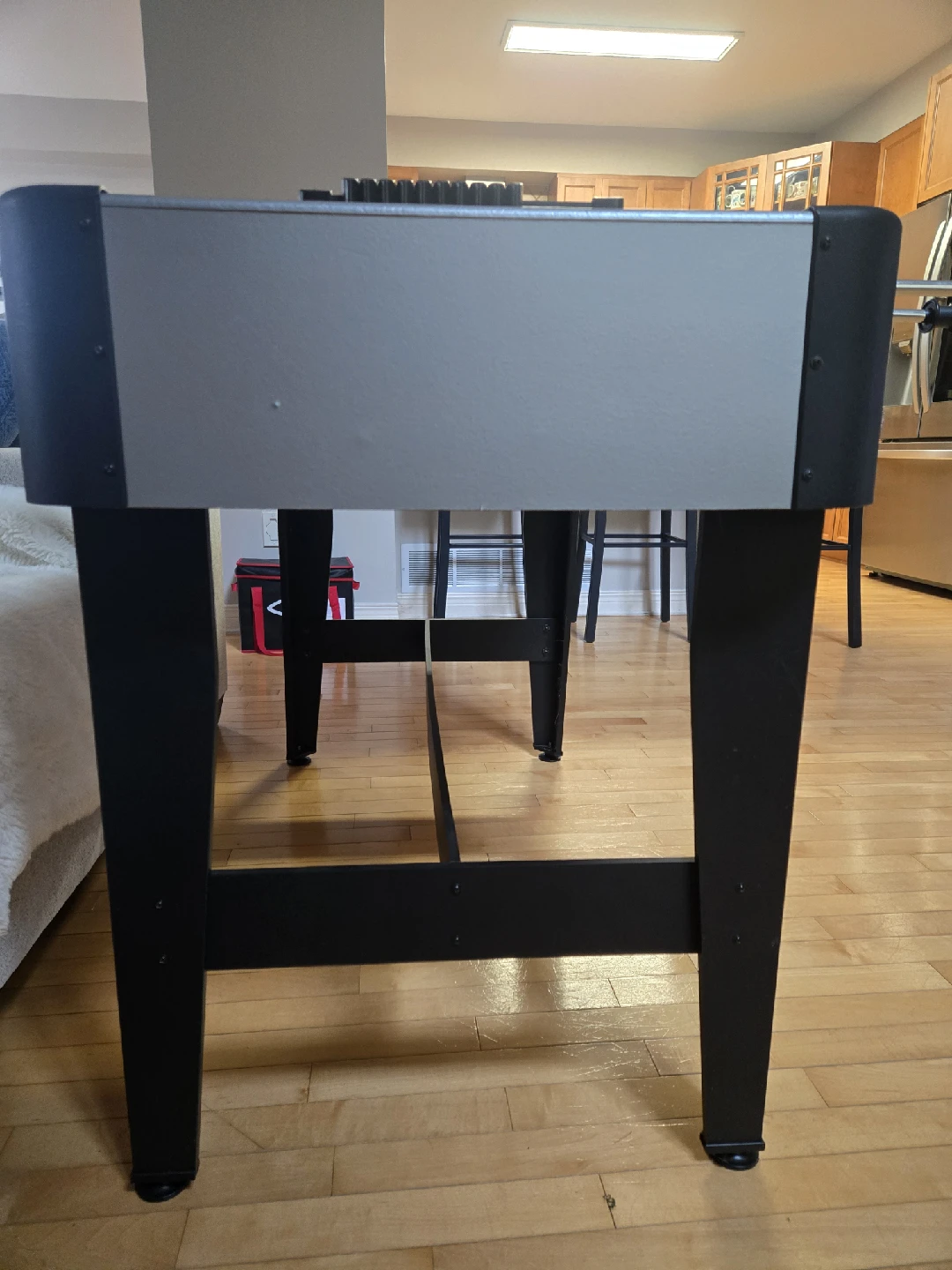 Foosball Table - Great Condition! - photo 3