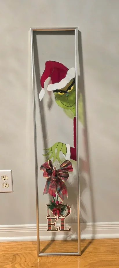 The Grinch Stained glass - 8x40"