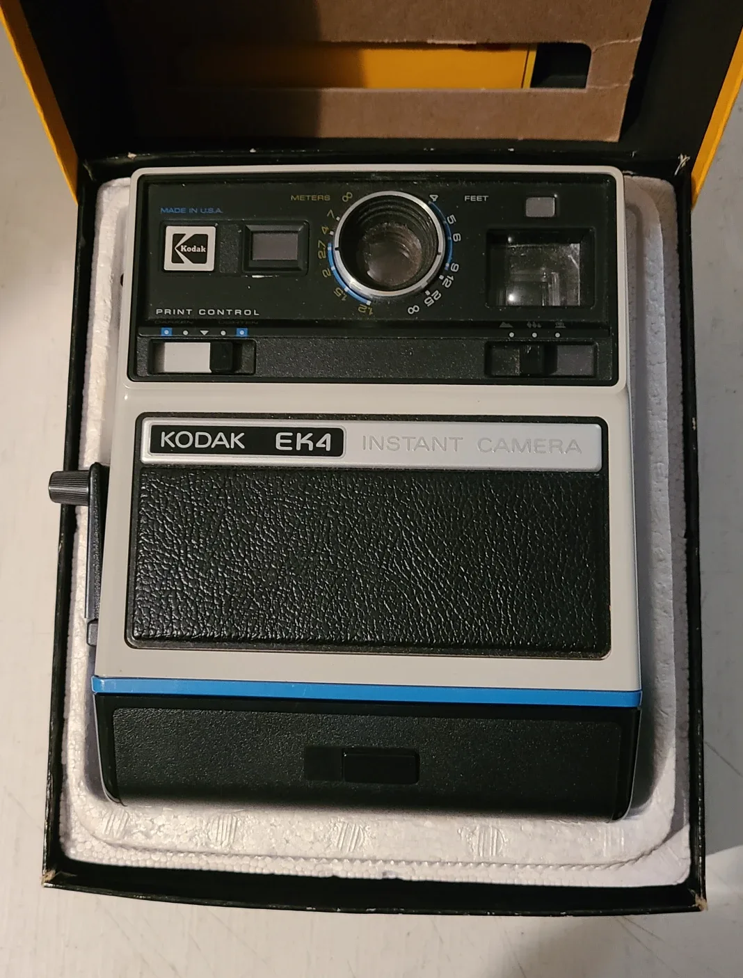 Kodak EK4 Instant Camera w/ Box image indicator(2)