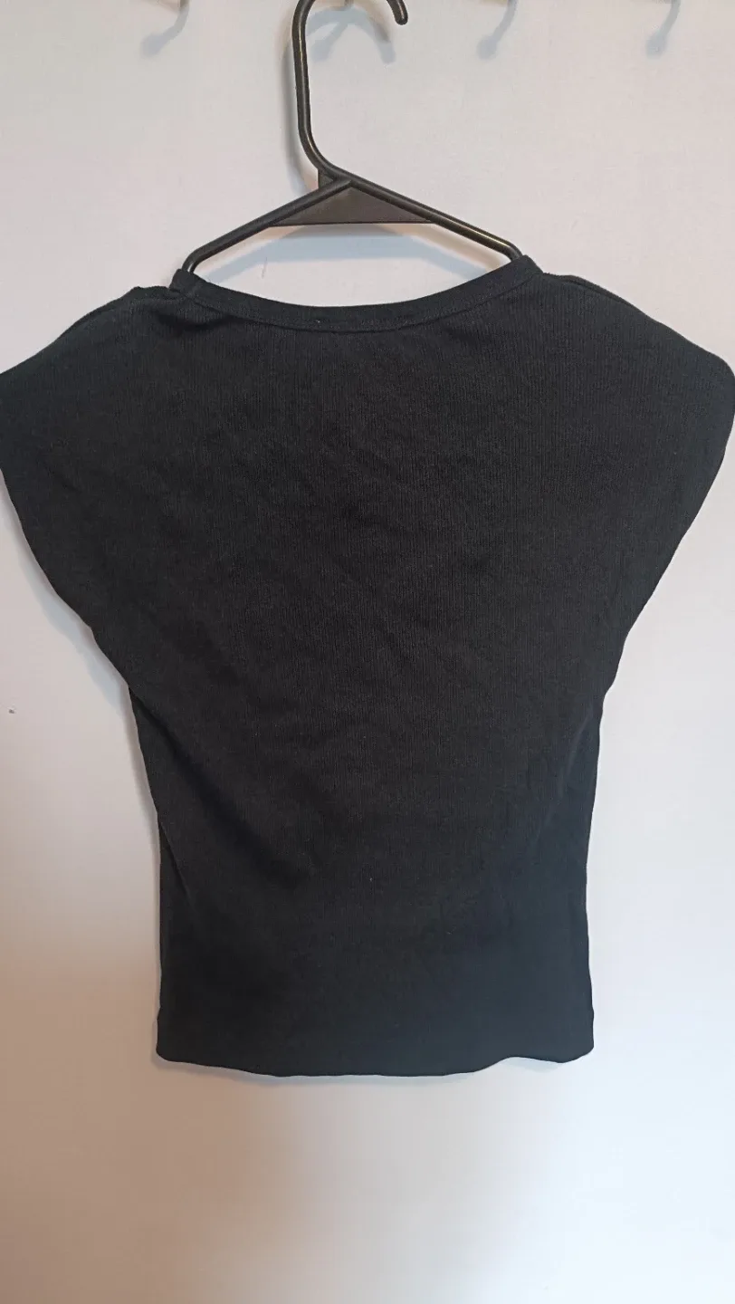 Zara Black Ribbed Top with Capped Sleeves image indicator(2)