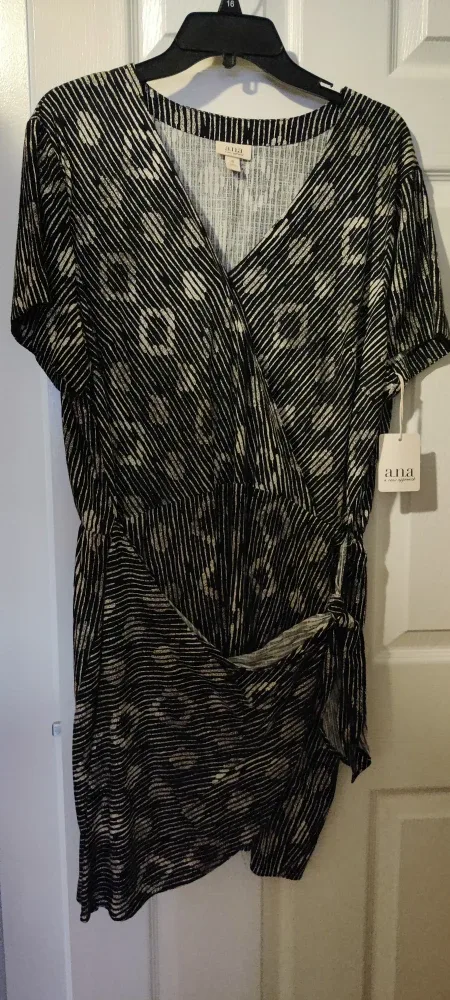 a.n.a. Black & White Wrap Dress - Size XL