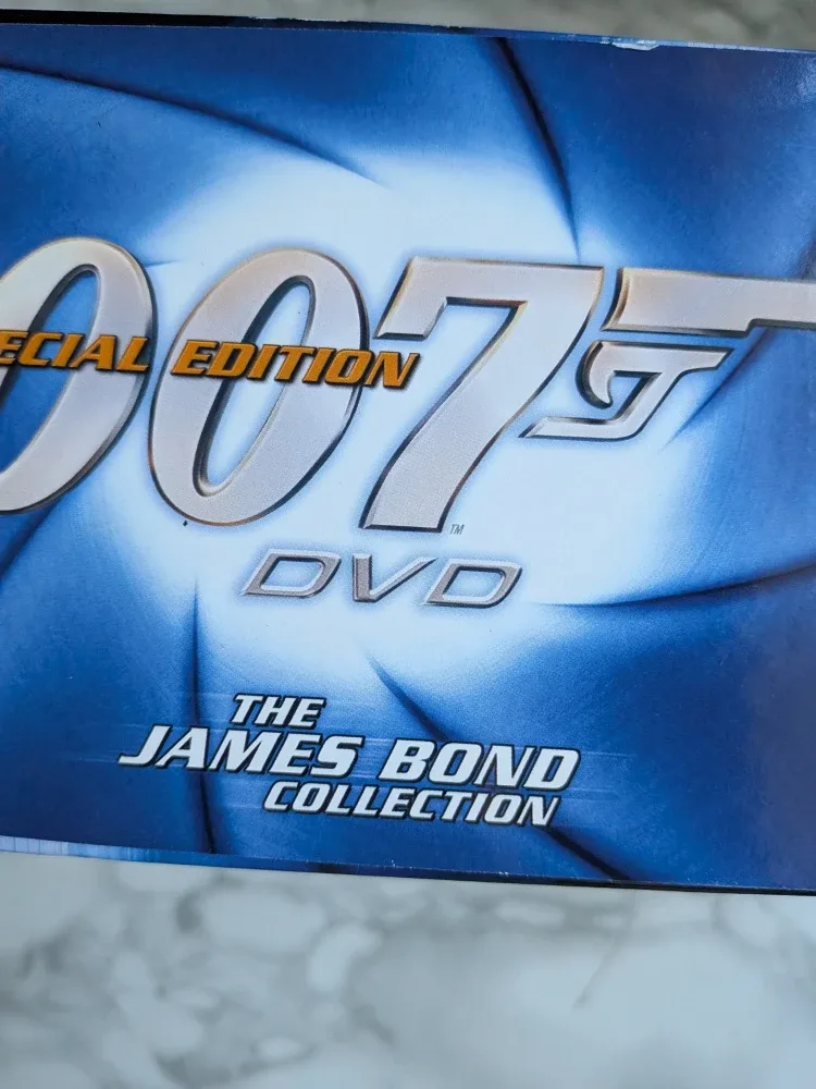 007 James Bond DVD Collection - 7 DVDs image indicator(7)