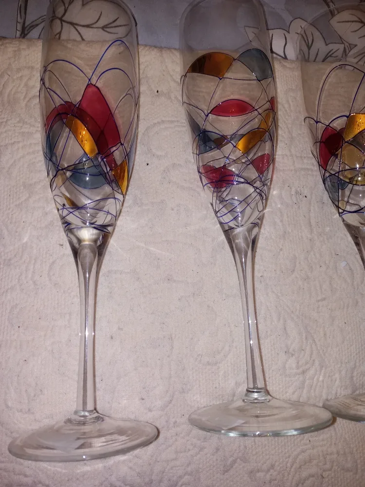 LUMINSCENCE 8 Champagne Glasses - Lead Free Crystal - New! image indicator(2)