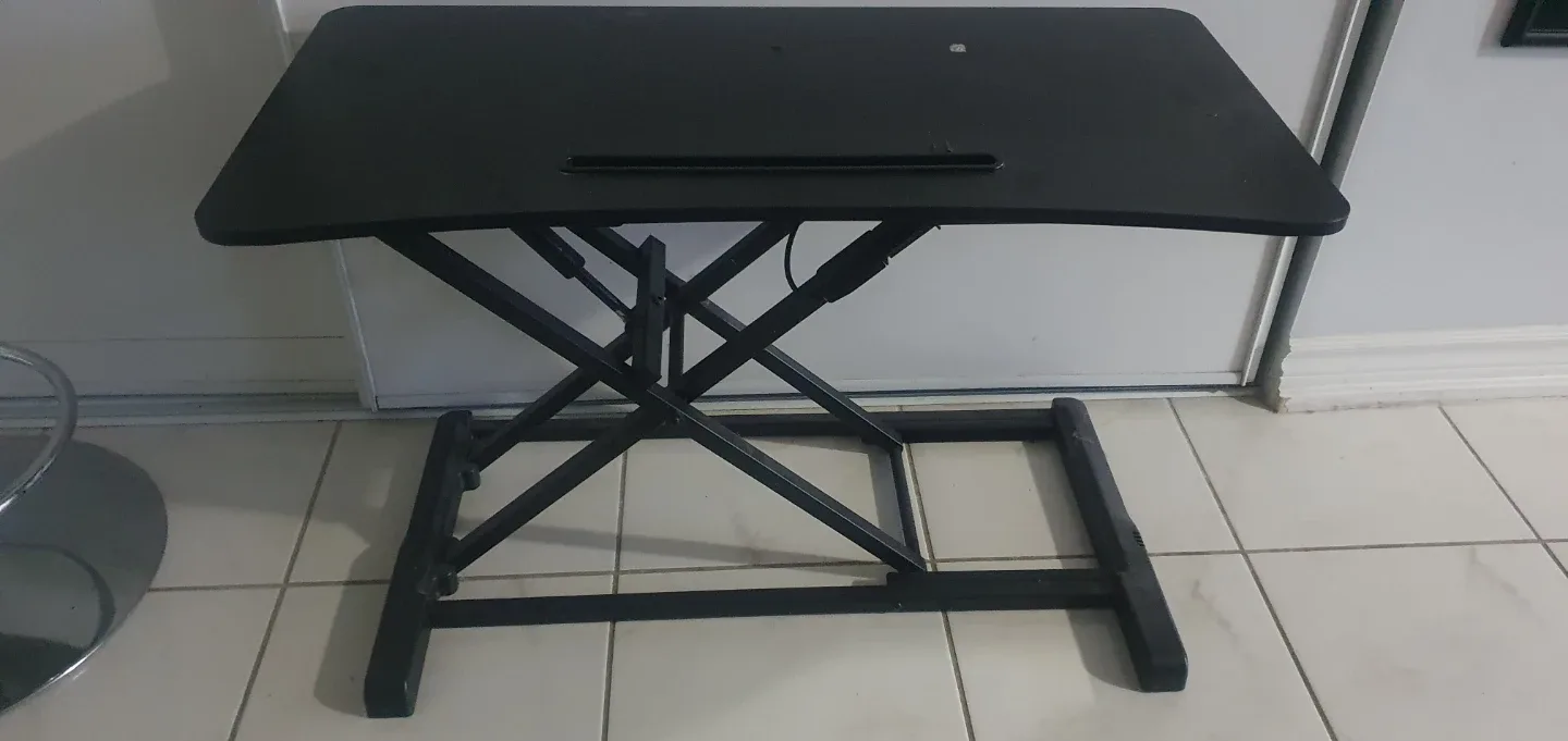 Black Adjustable Standing Desk image indicator(2)