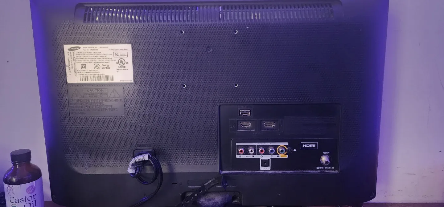 22" Samsung Moniter/ TV image indicator(3)