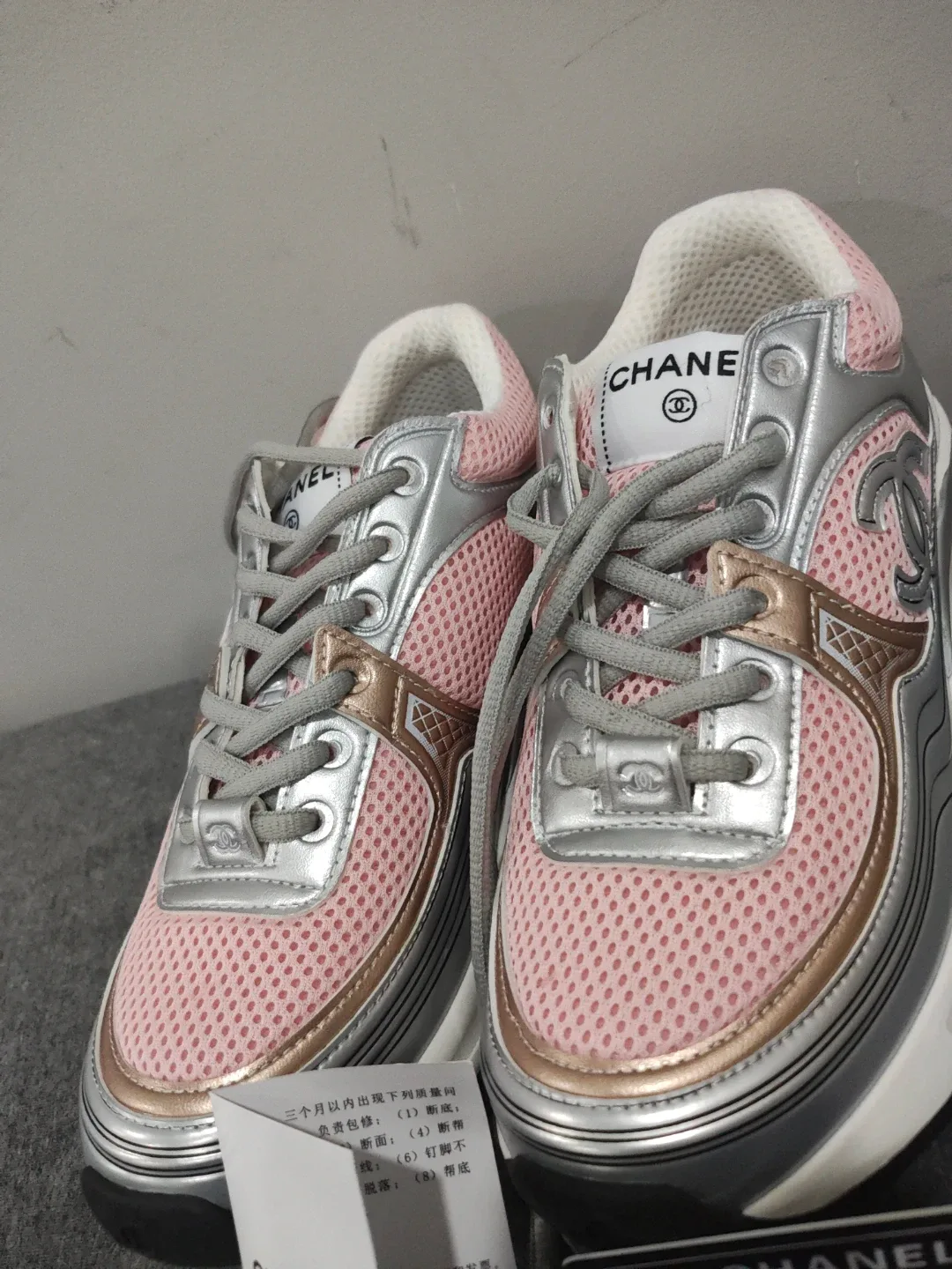 Chanel Sneakers Size 39 image indicator(2)