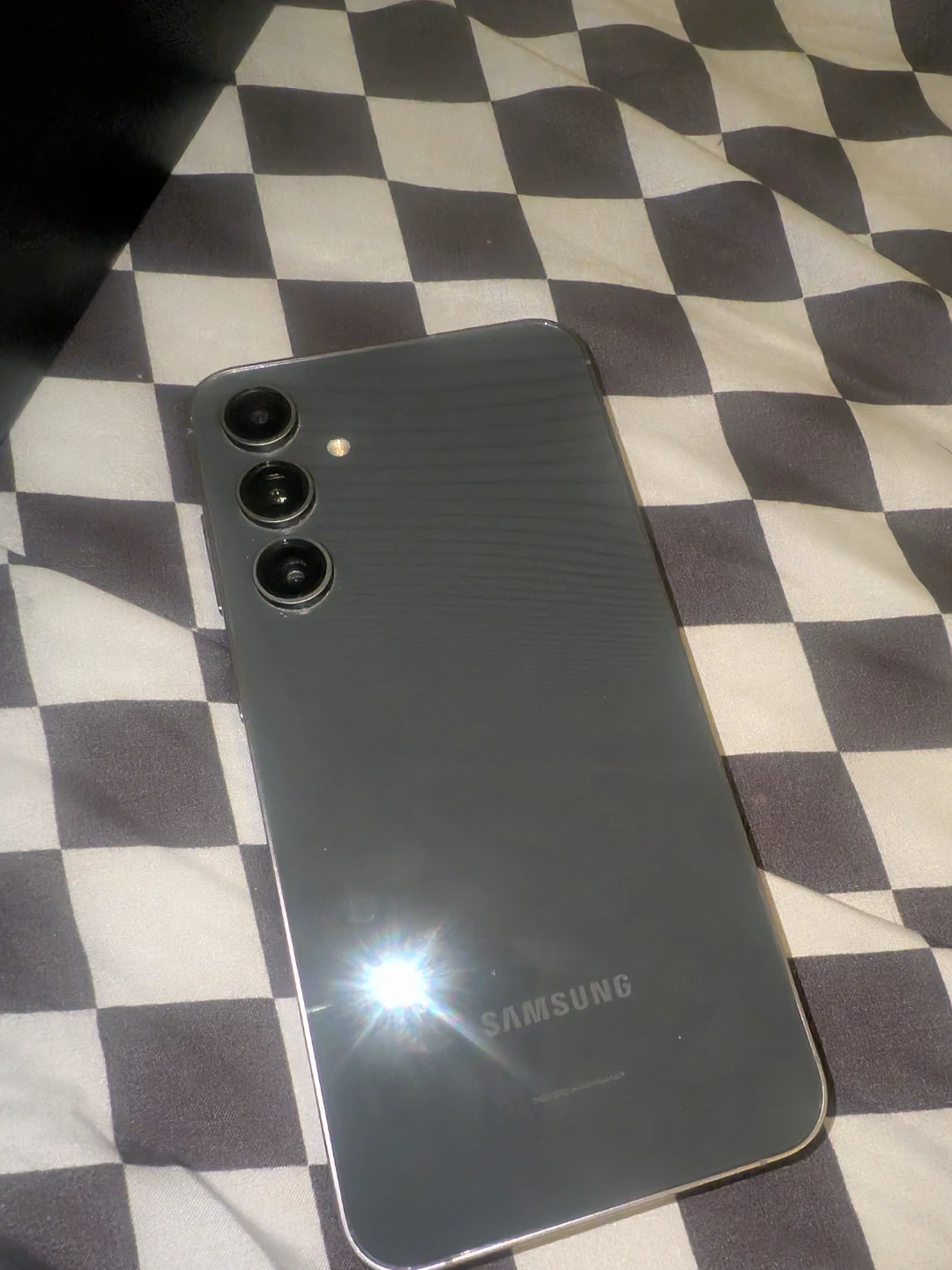 Samsung Galaxy S23 FE - photo 3