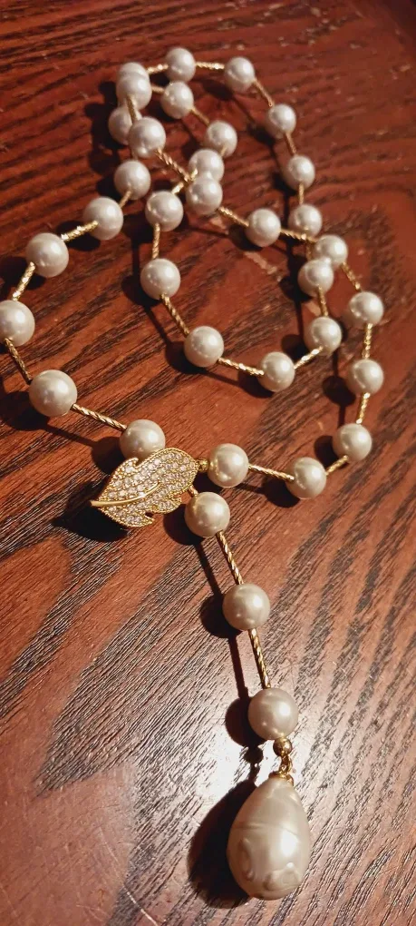 New !! Beautiful Gold Tone Pearl Necklace with sparkling pendant image indicator(4)