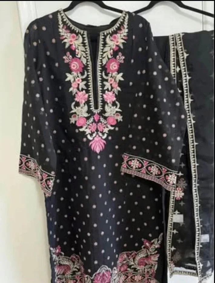 Sapphire Embroidered Black Salwar Kameez