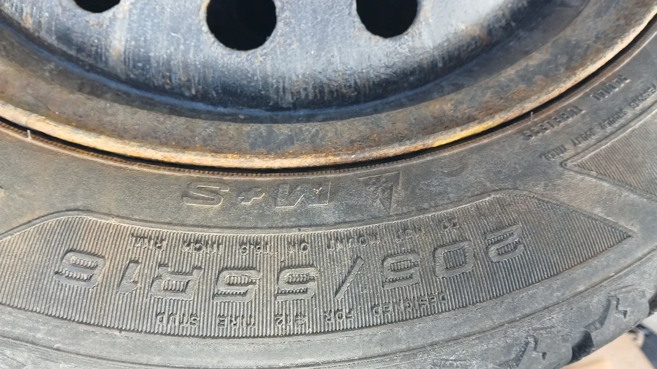 Set of Rotalla M+S 205/55R16 Tires