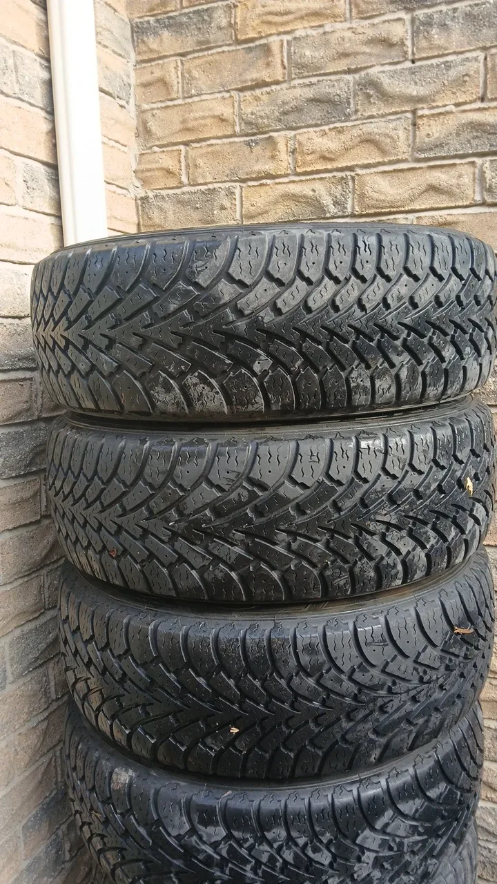 Set of Rotalla M+S 205/55R16 Tires image indicator(5)