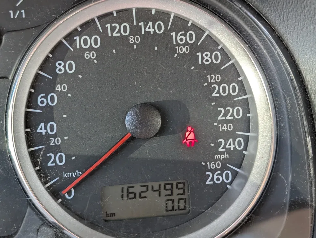 Volkswagen Golf - Black 2010 image indicator(5)