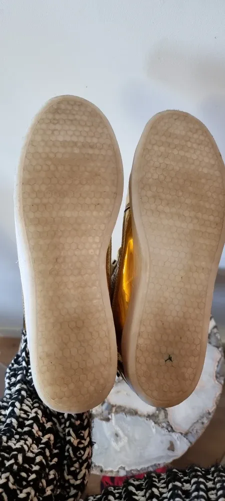 Unisex IGxx Gold Glitter High-Top Sneakers - Size US 9.5 / EU 43 image indicator(3)