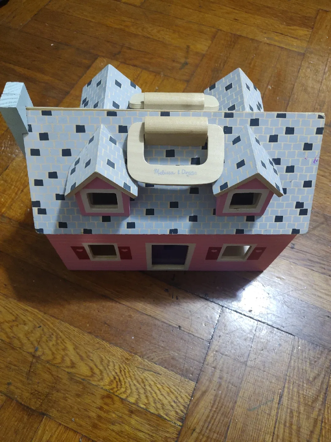 Melissa & Doug Fold & Go Wooden Dollhouse