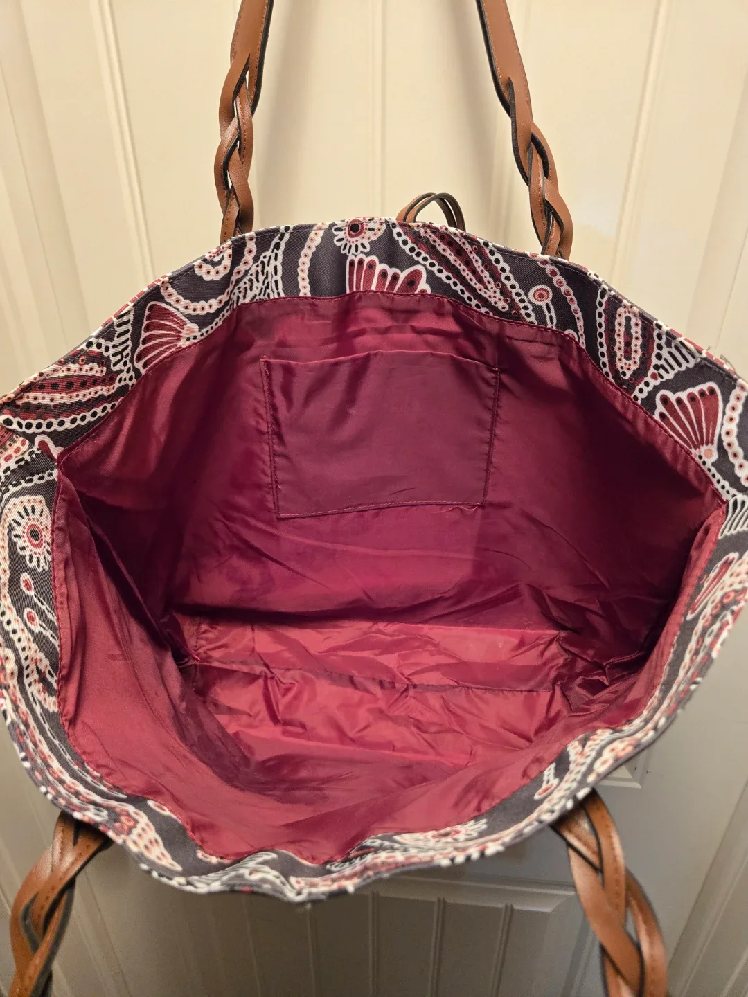 Tote Bag with Paisley Print & Brown Handles image indicator(3)