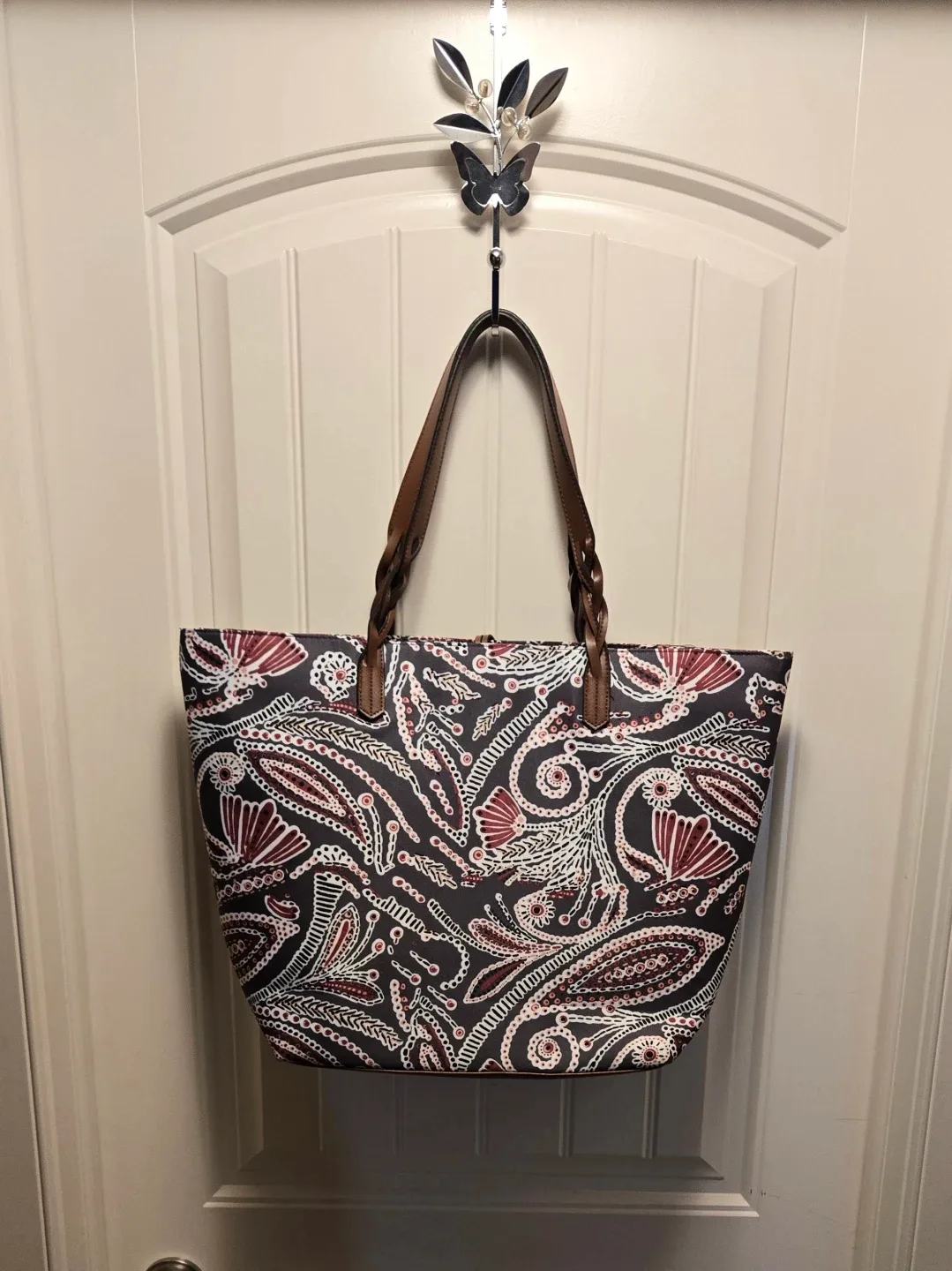 Tote Bag with Paisley Print & Brown Handles image indicator(4)