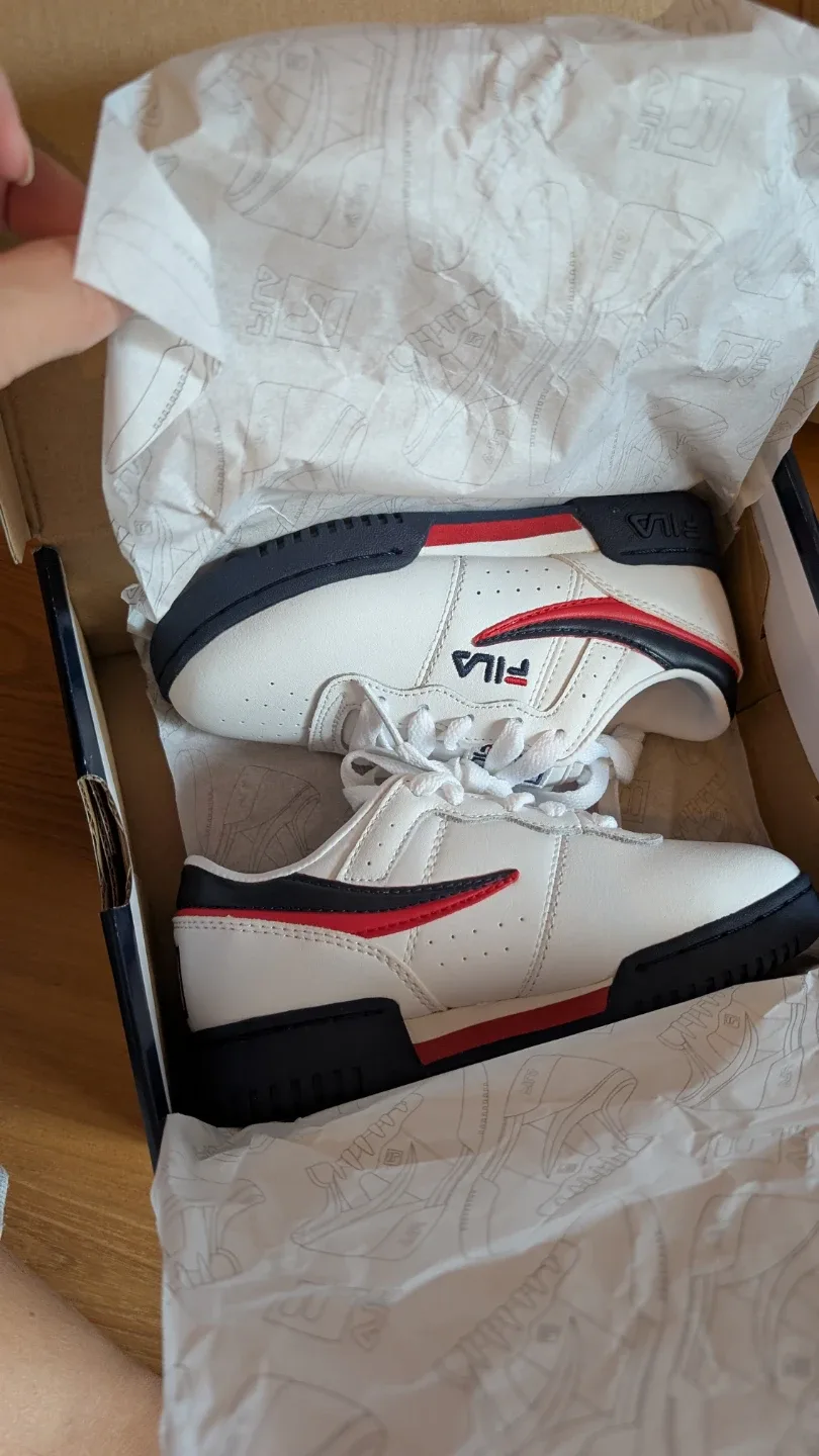 Fila Original Fitness Kids Shoes - Size 12 🥕 image indicator(2)