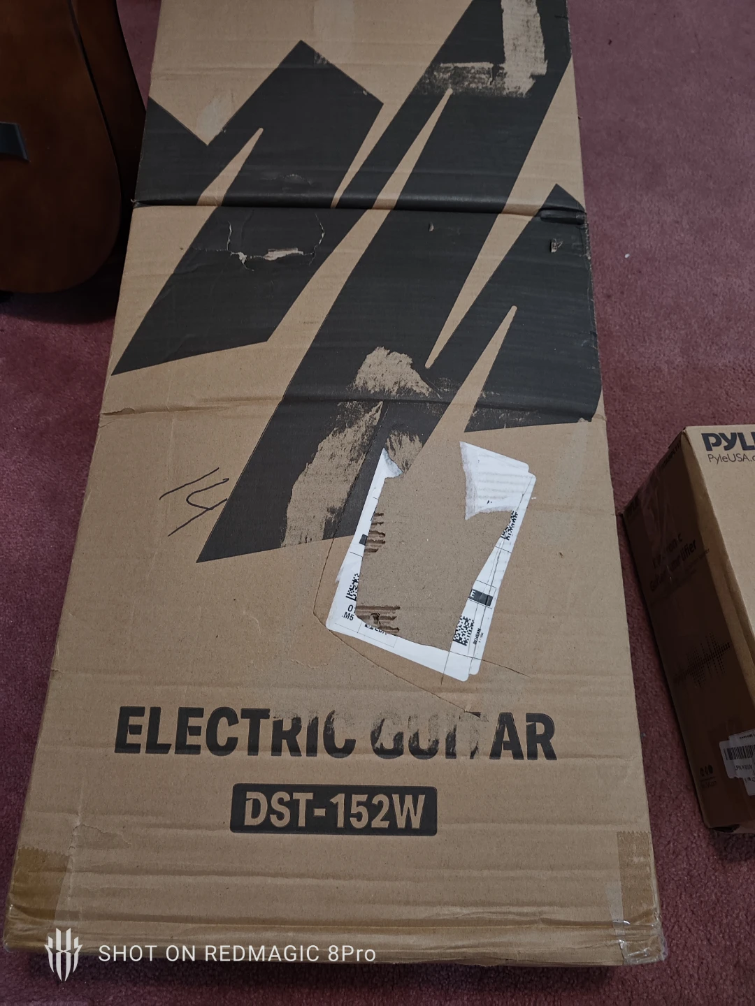 Donner DST-152W 39" Electric Guitar  - White. Pyle amplifier