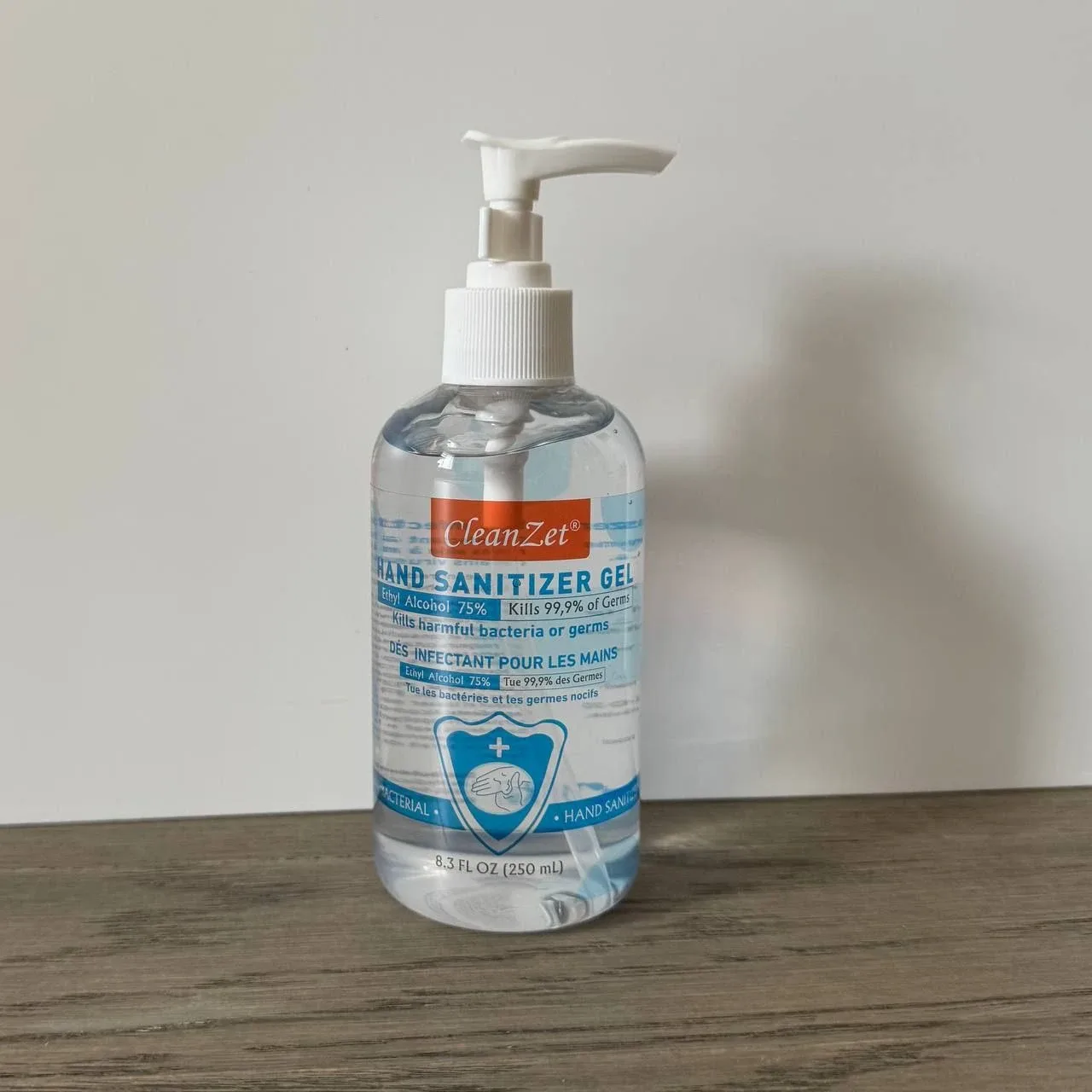 Set of 12 Antibacterial Hand Sanitizers image indicator(2)