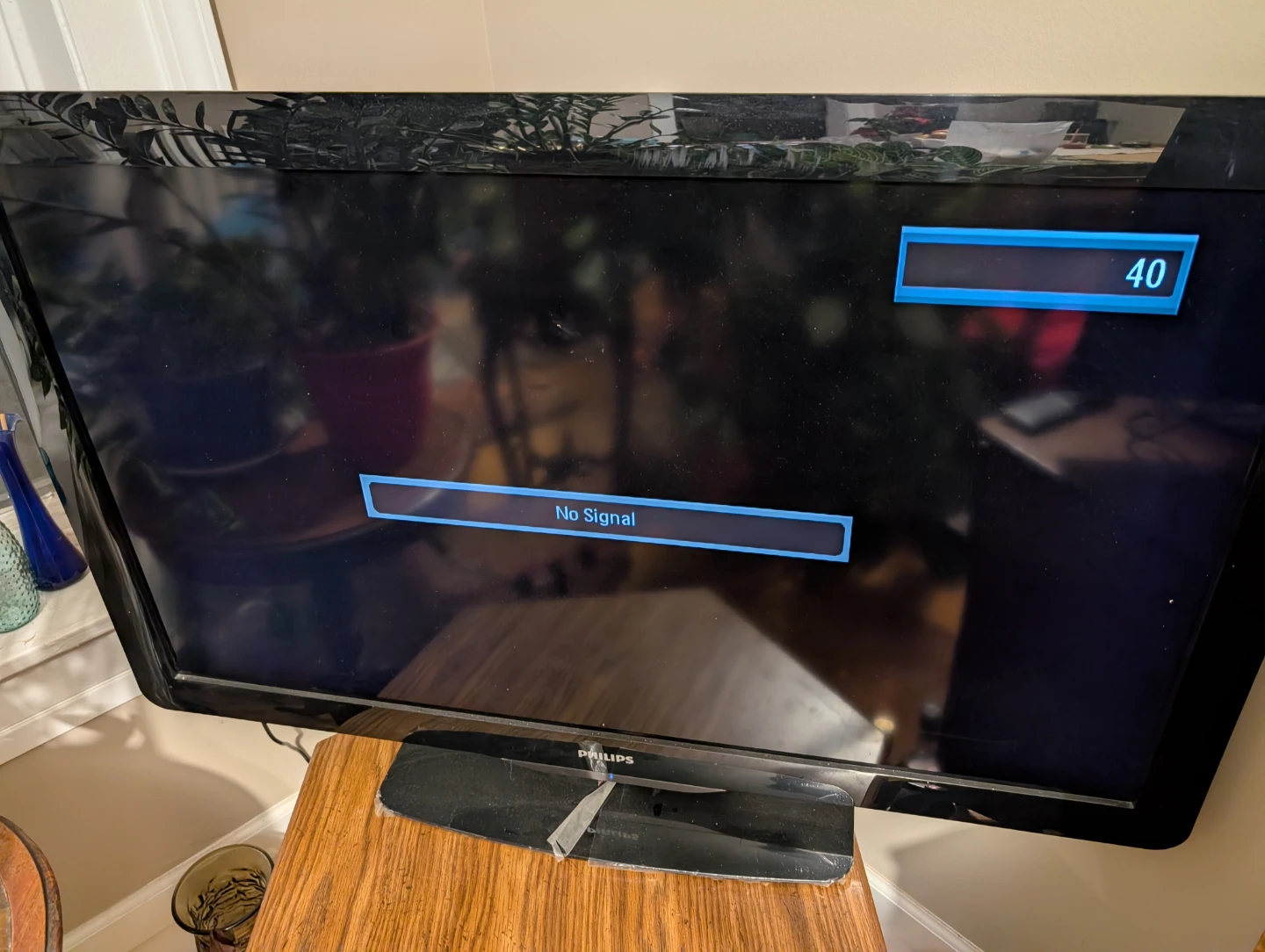Philips LCD TV: Model 40PFL3706/F7