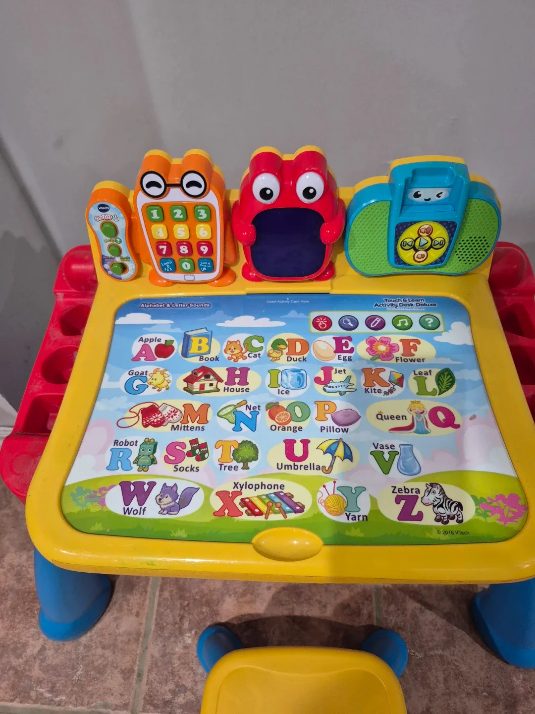 VTech Touch & Learn Activity Desk Deluxe image indicator(2)