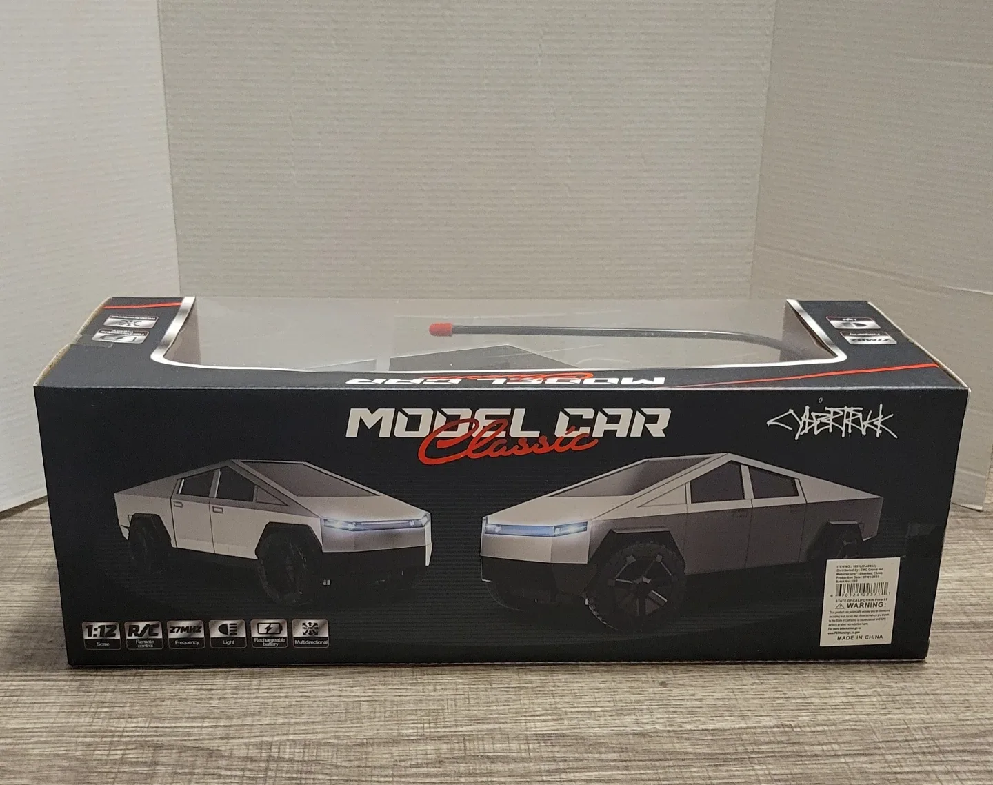 Tesla Cybertruck Model Car Classic 1:12 Scale image indicator(2)