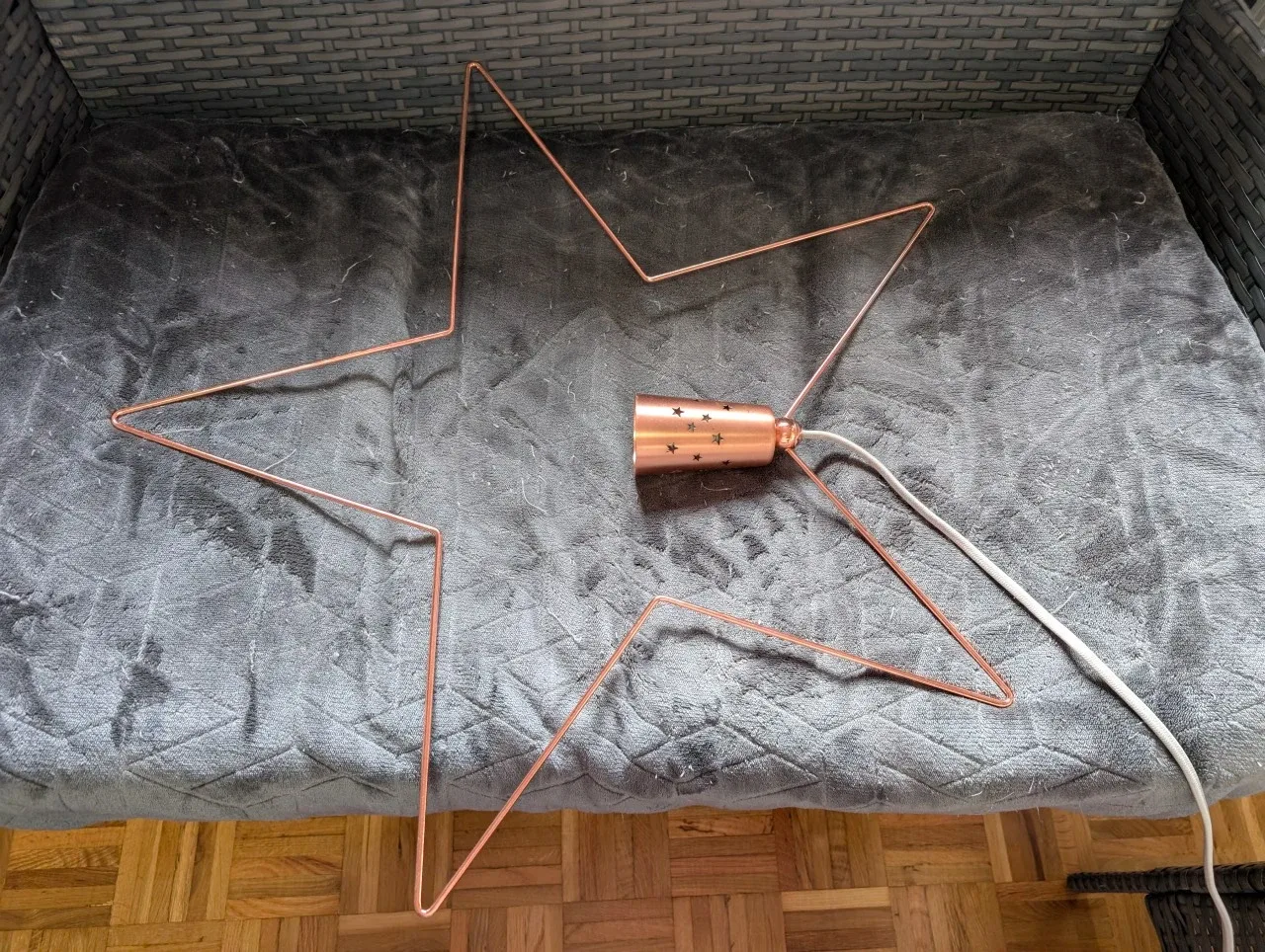 Star-shaped Copper Wire Light image indicator(2)