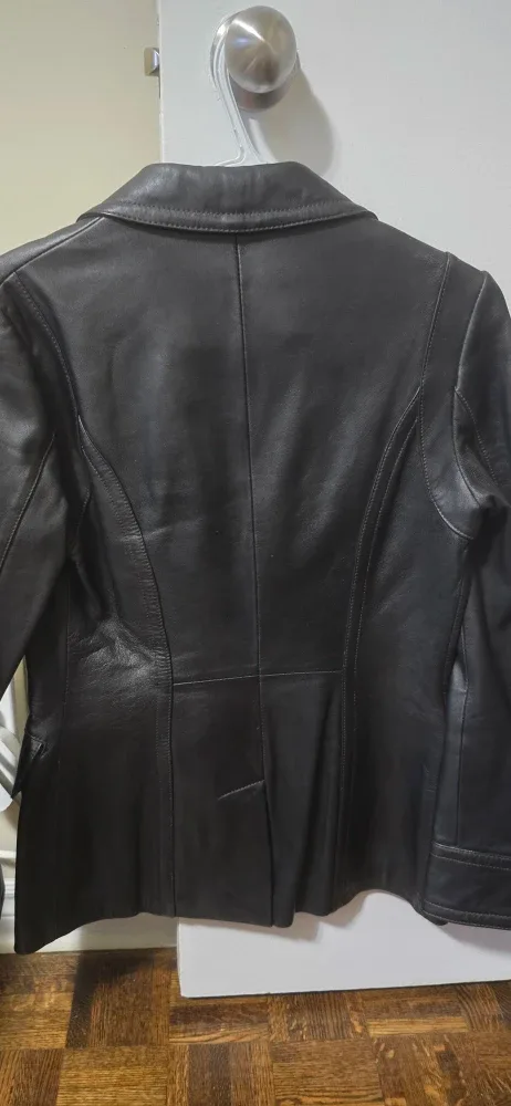 Danier Leather Jacket - Size 2XS image indicator(3)
