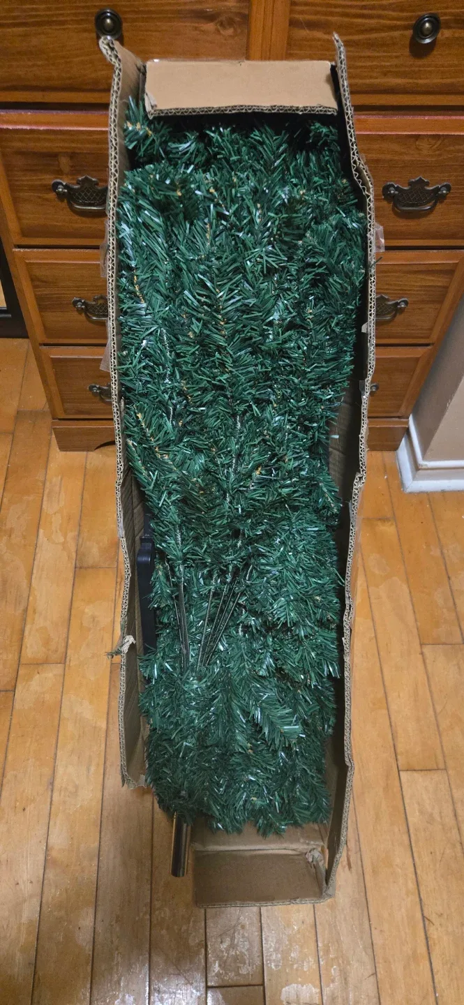 6.5 Ft Christmas Tree For Sale. image indicator(2)