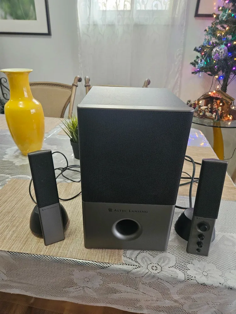 Altec Lansing VS4121 Powered Audio System