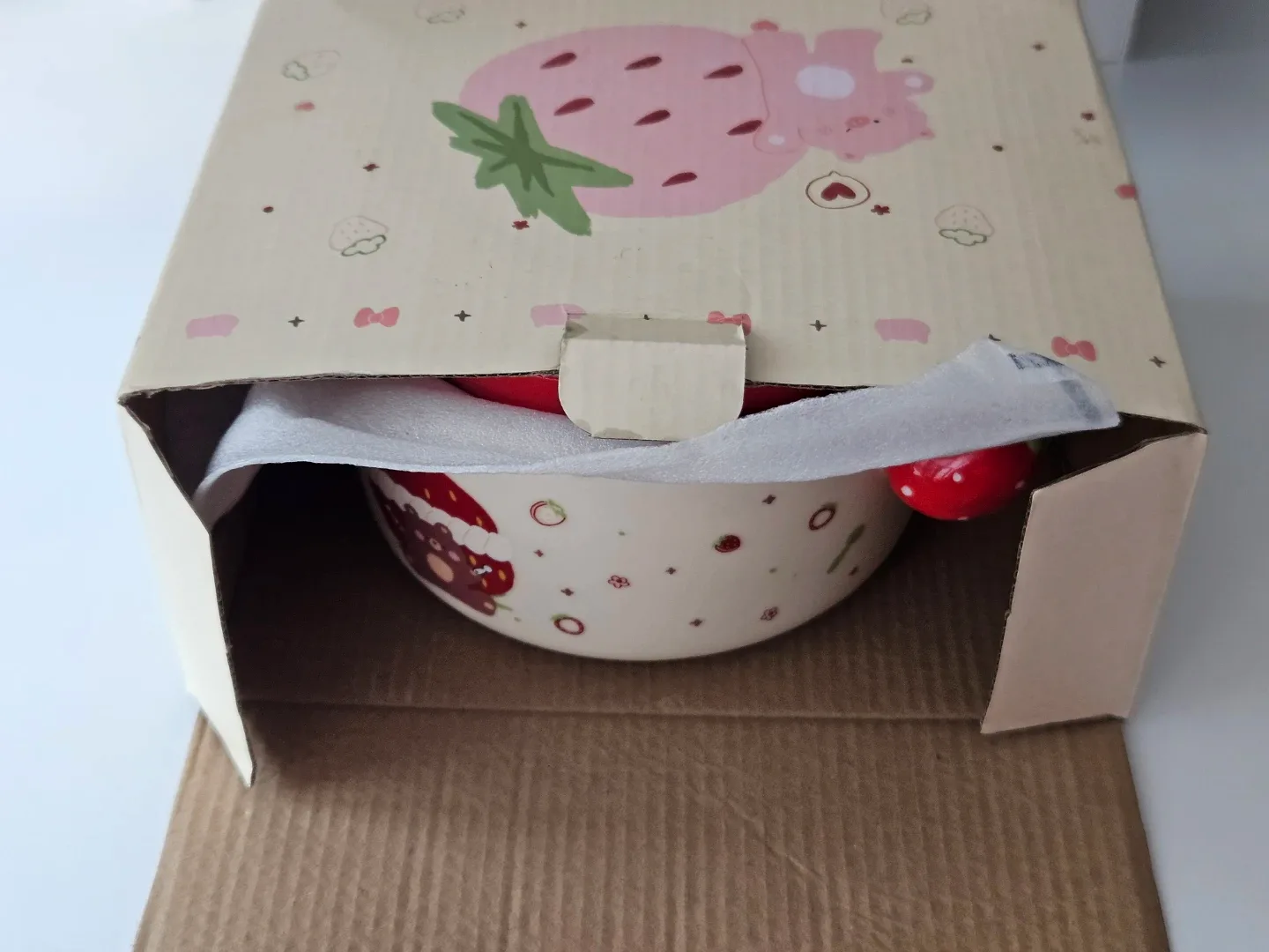 Straberry ceramic bowl image indicator(2)