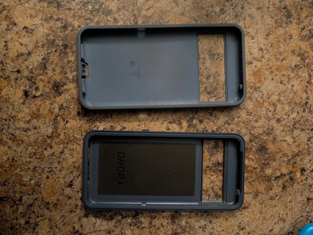 OtterBox Defender Case for Google Pixel 8 Pro image indicator(5)