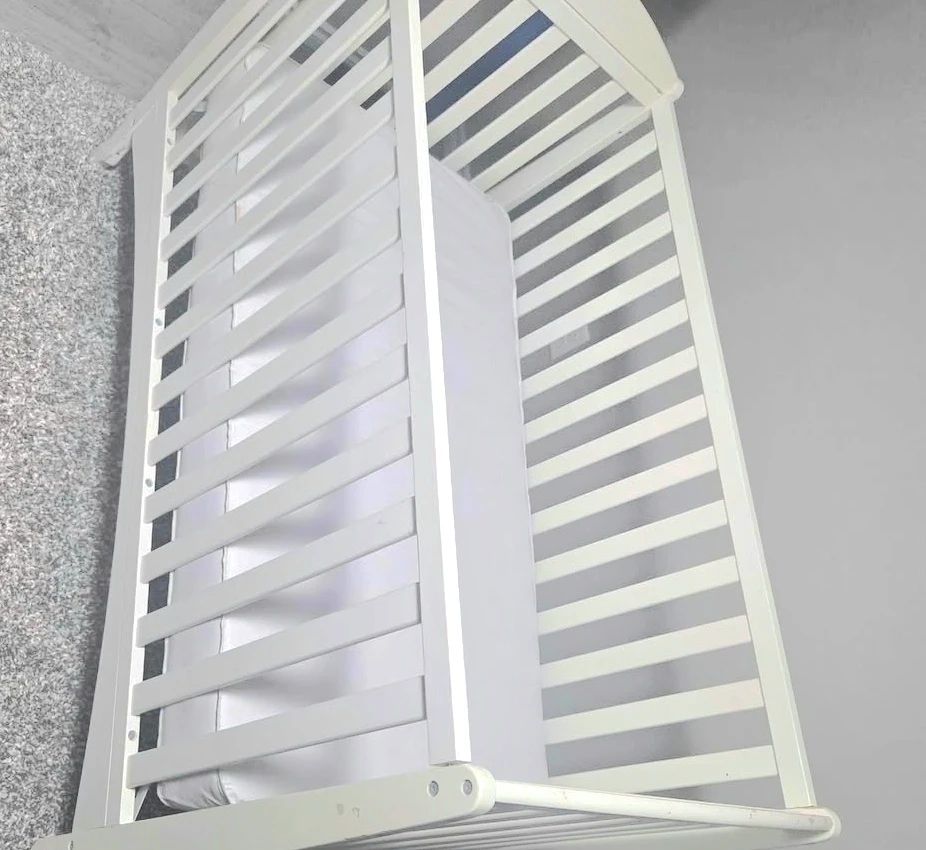 White Baby Crib without mattress