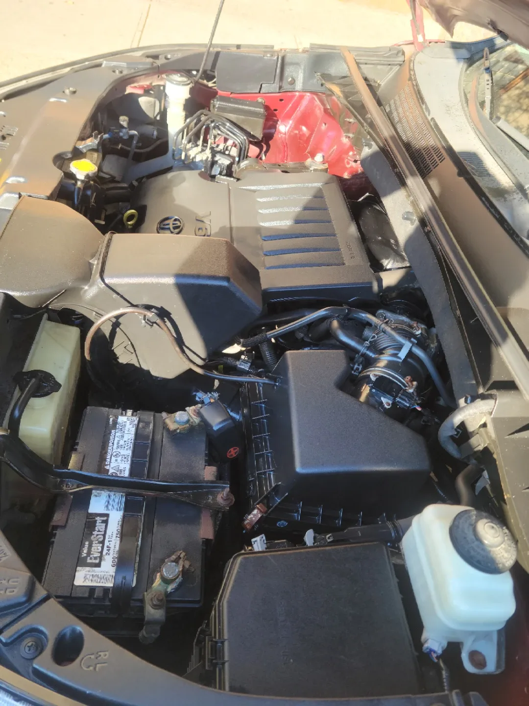 Toyota Highlander SUV - Burgundy image indicator(6)