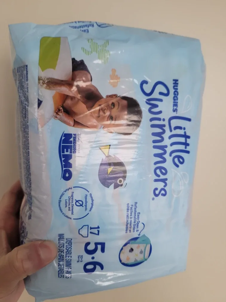 Huggies Little Swimmers Size 5-6 (32+ lb) image indicator(2)