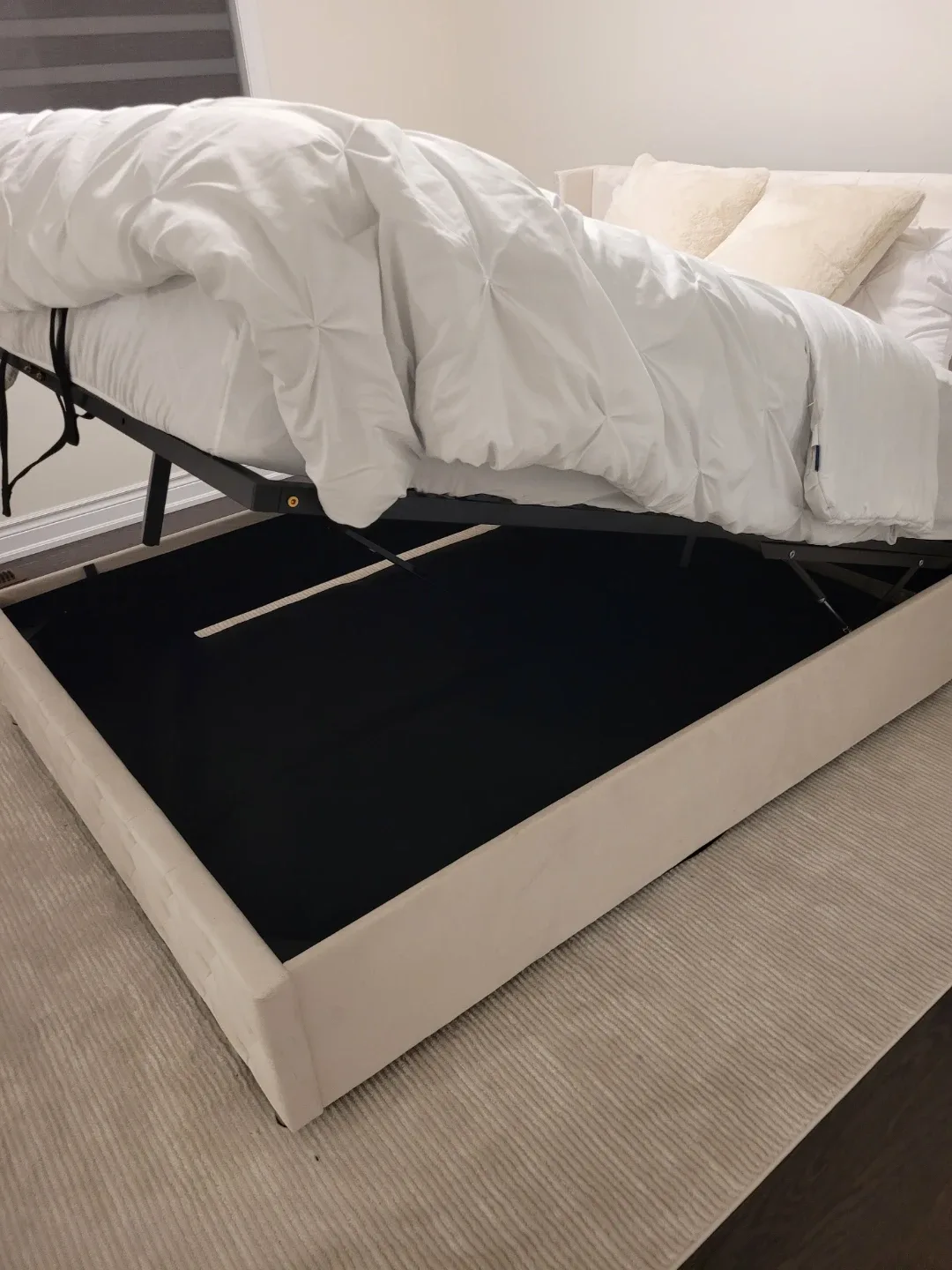 Upholstered Platform king Bed Frame image indicator(2)