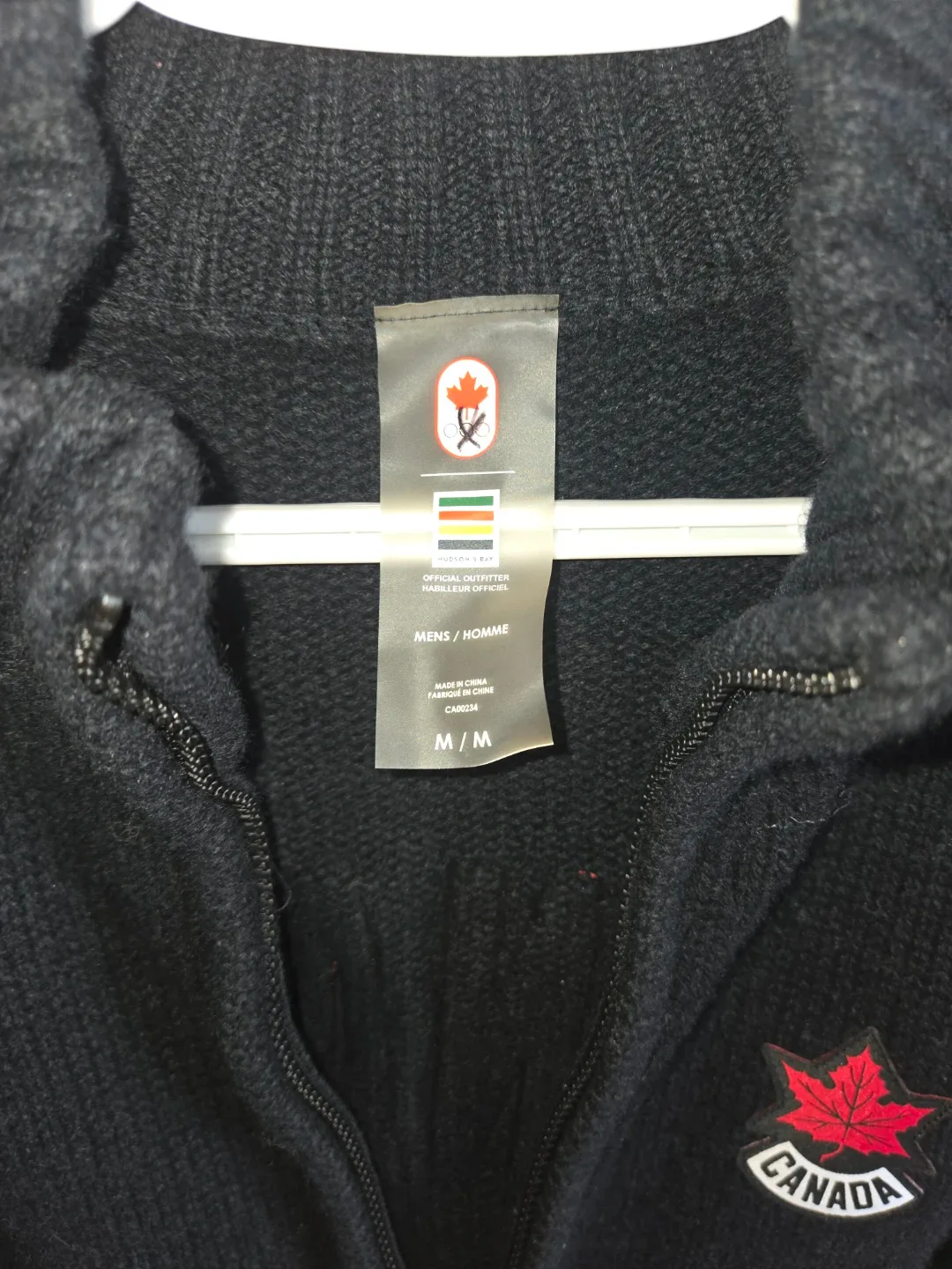 Roots Canada Official Outfitter Sweater M/M image indicator(4)