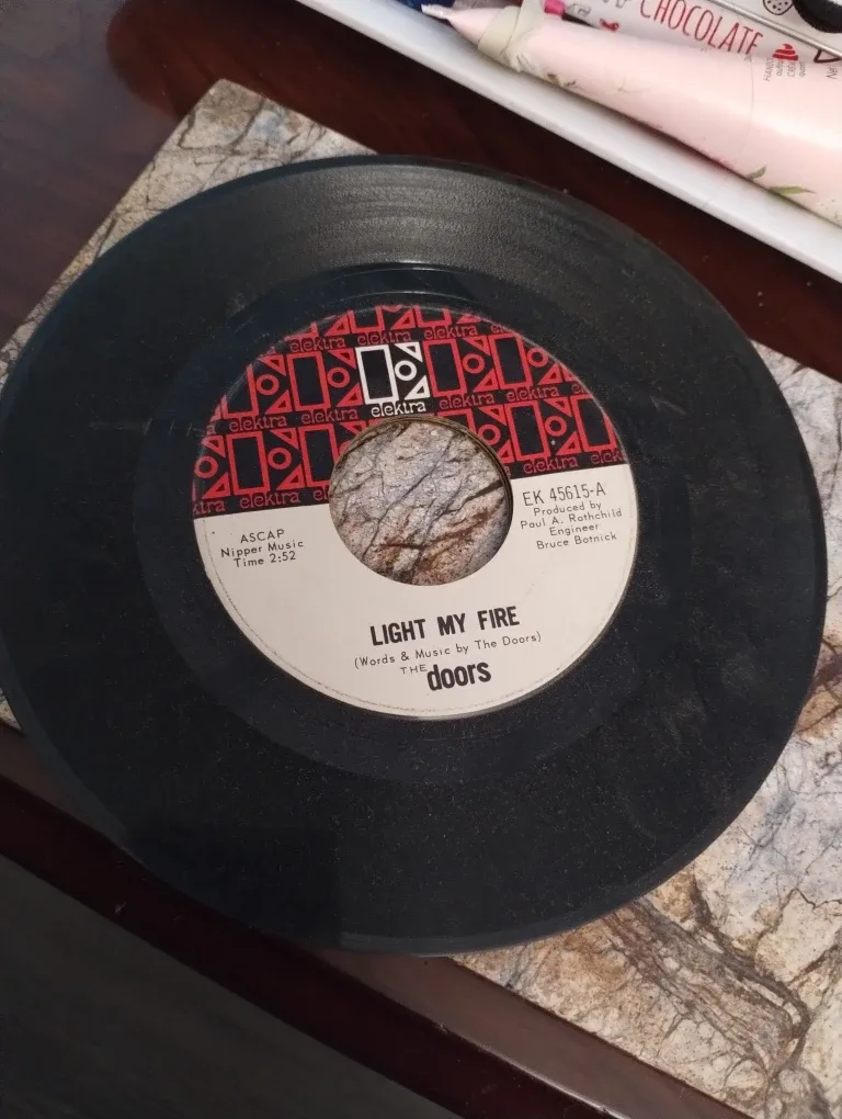 Louis Vuitton Patterned Tumbler image indicator(8)