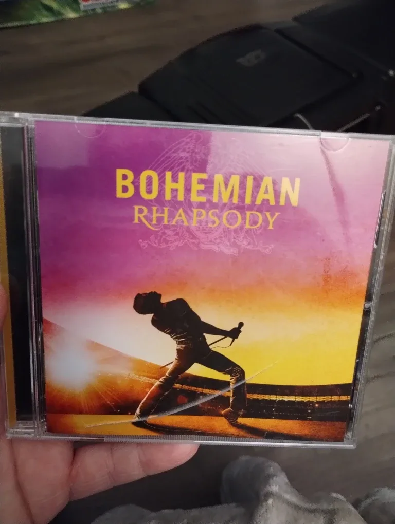 Louis Vuitton Patterned Tumbler image indicator(9)