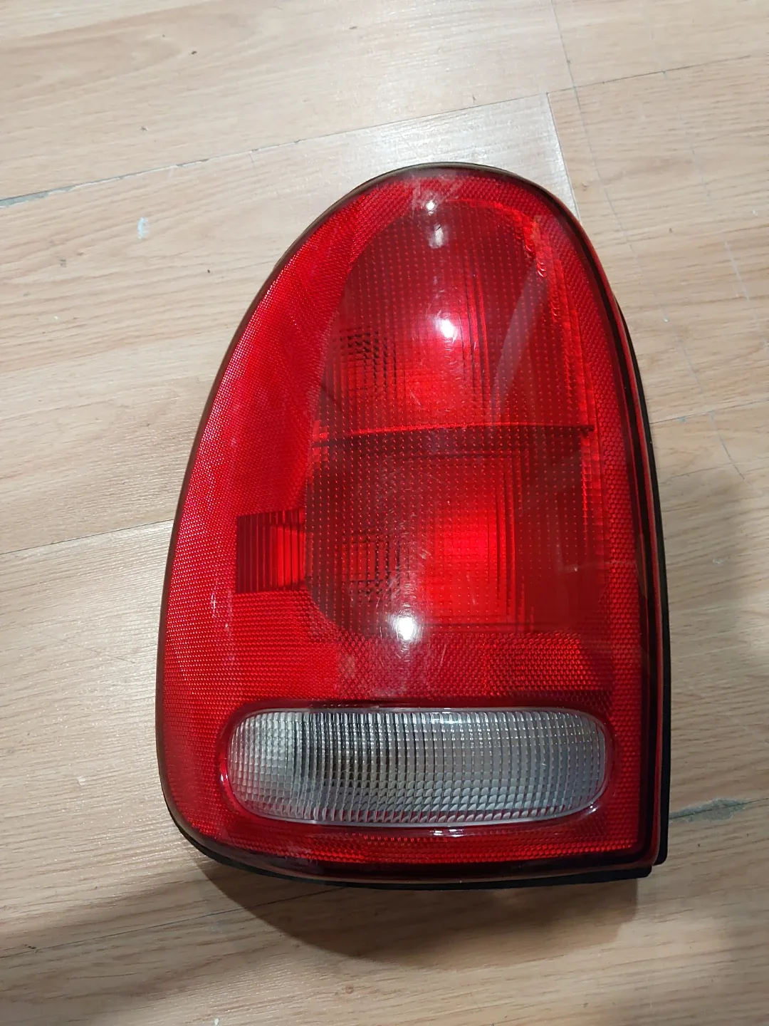 Red Taillight Assembly image indicator(6)