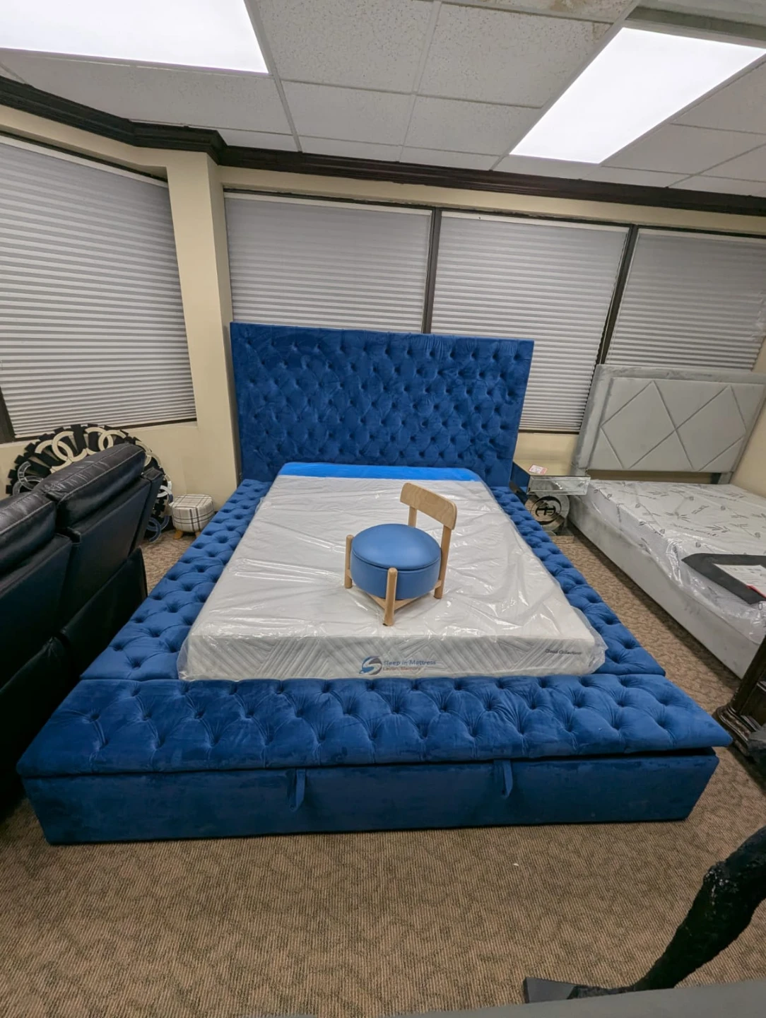 Blue Tufted Upholstered Platform Bed with Storage